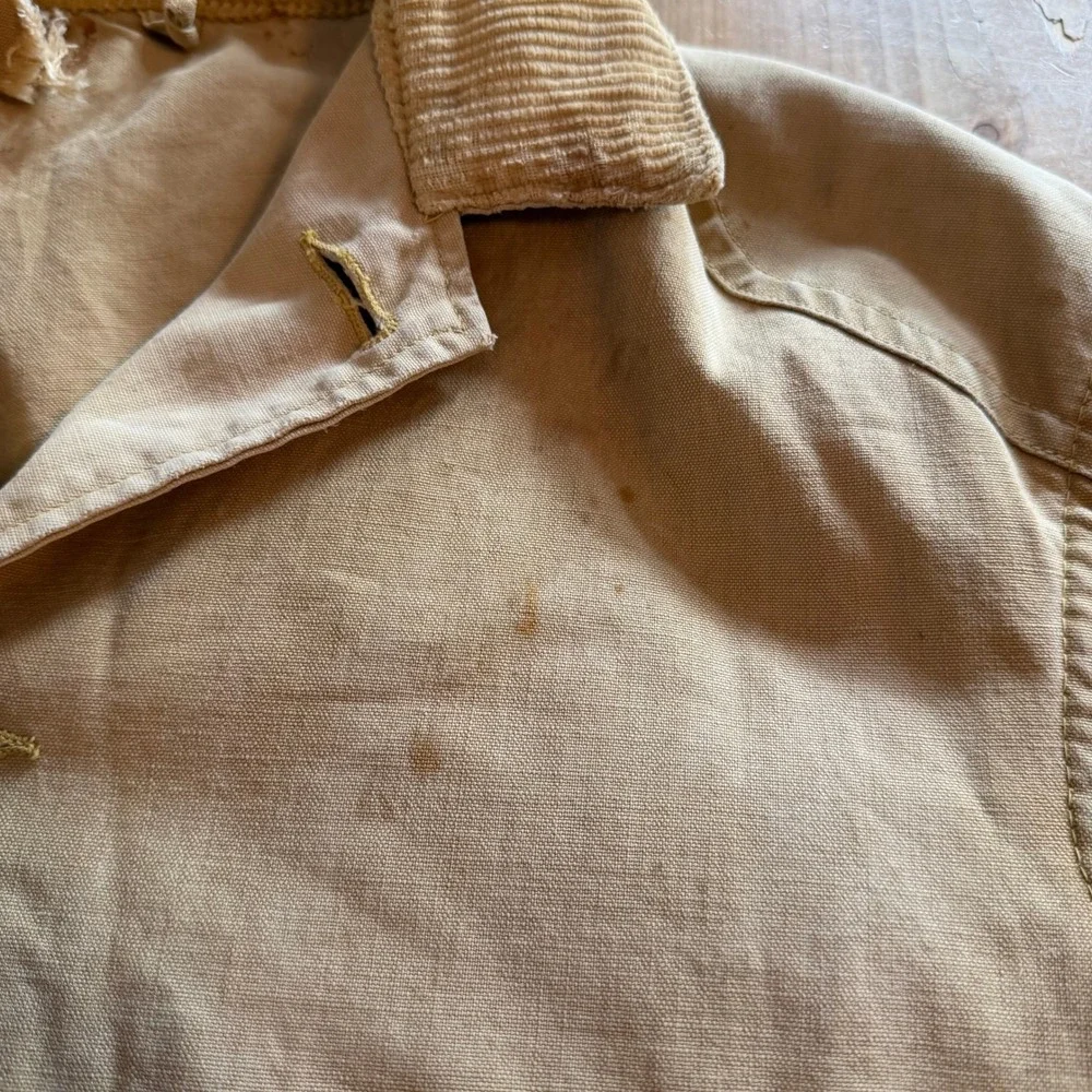 Vintage French Chore Jacket Size Medium 22x27 Corduroy Collar Distressed Hunting